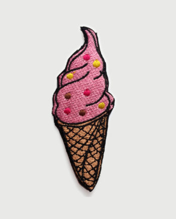Parche bordado con diseño de helado